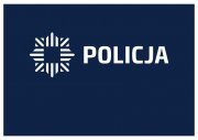 plakat koloru granatowego na środku jest wzór przypominający odznakę policyjną a za nim napis policja