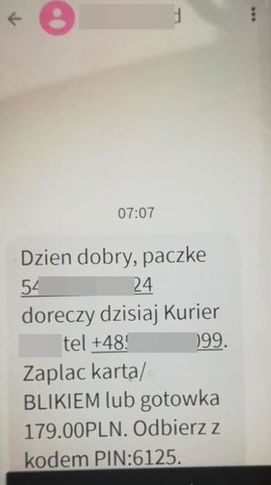 zdjęcie sms w telefonie z informacją którą dostała osoba na temat odbioru niezamawianej przez nikogo przesyłki pobraniowej w kwocie 179 złotych