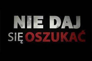 napis na czarnym tle nie daj się oszukać